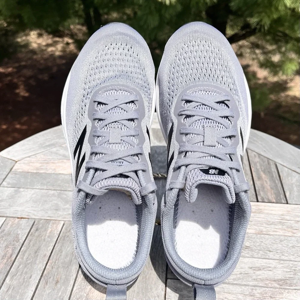 New Balance MARISLG4 Running Shoe Mens Sz 8.5 4E Arishi Fresh Foam Gray Sneakers